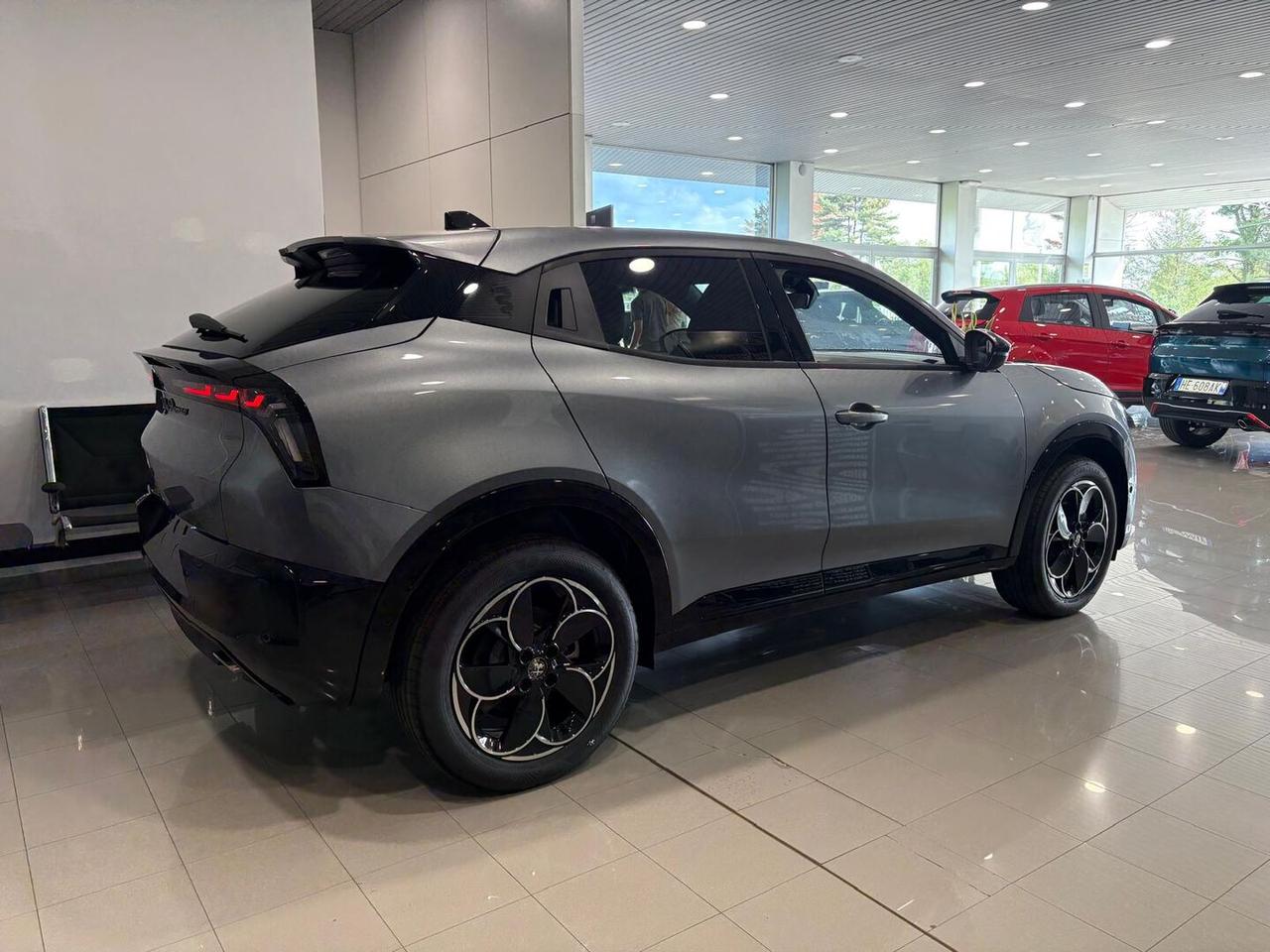 Alfa Romeo Junior 1.2 ibrida Q4 145cv edct6