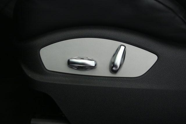 PORSCHE Macan 2.0 T Cerchi 21''/Tetto /Pack Chrono/Bose