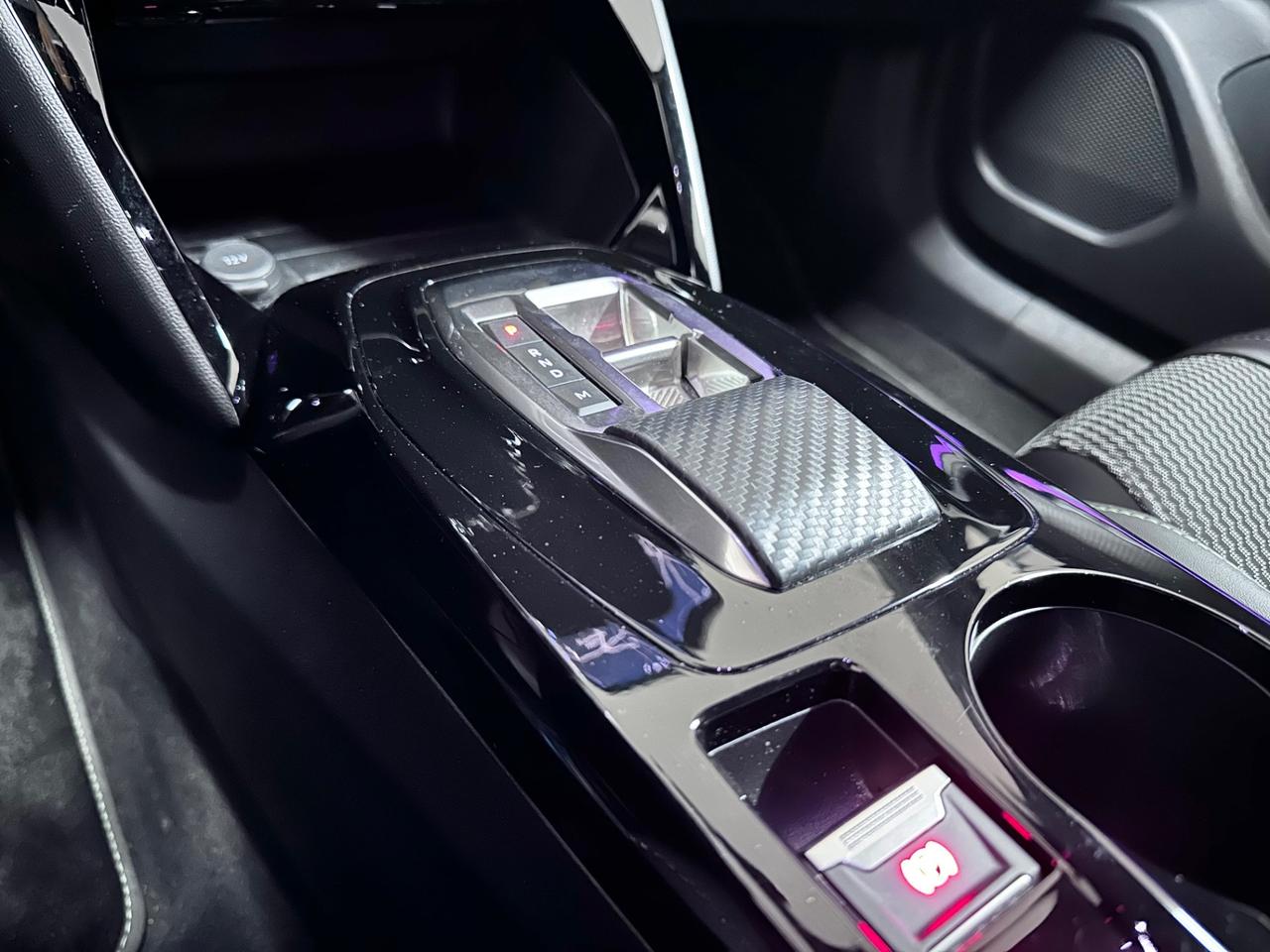 Peugeot 2008 PureTech 130 S&S EAT8 GT