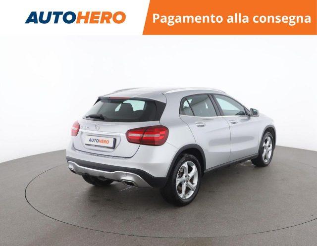 MERCEDES-BENZ GLA 200 d Automatic Sport