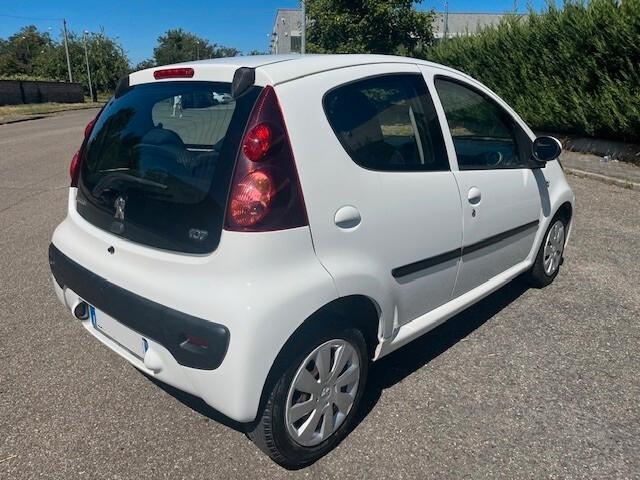 Peugeot 107 1.0 68CV 5p. Active 2Tronic AUTOMATICO