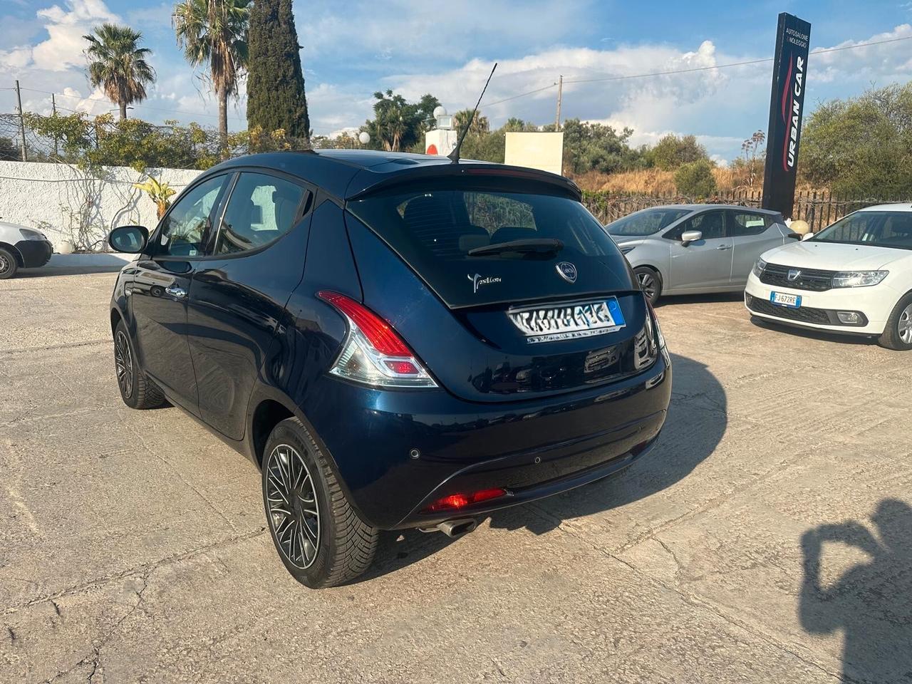 Lancia Ypsilon 1.2 69 CV 5 porte Gold