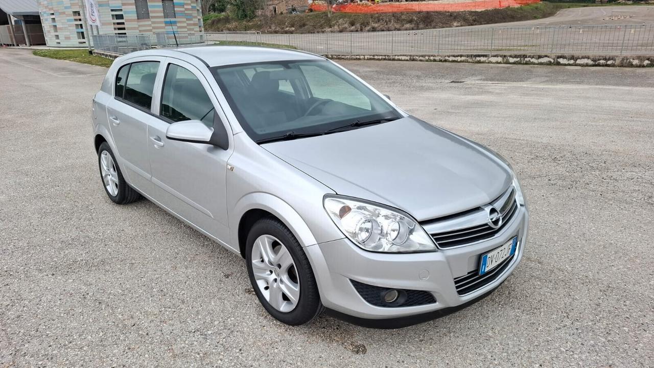 Opel Astra 1.7 CDTI 110CV ecoFLEX 5 porte Enjoy