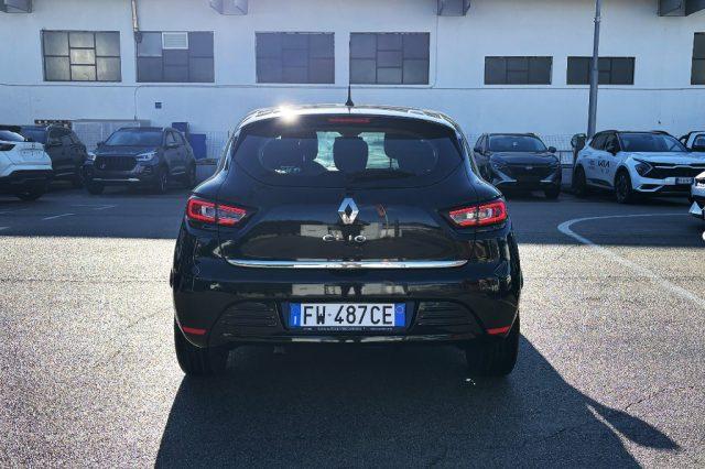 RENAULT Clio dCi 8V 75 CV 5 porte Moschino Intens