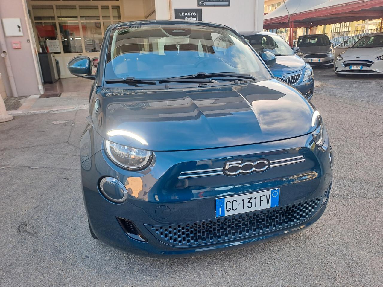 Fiat 500e Berlina 42 kWh Icon , soli 9800 km!!