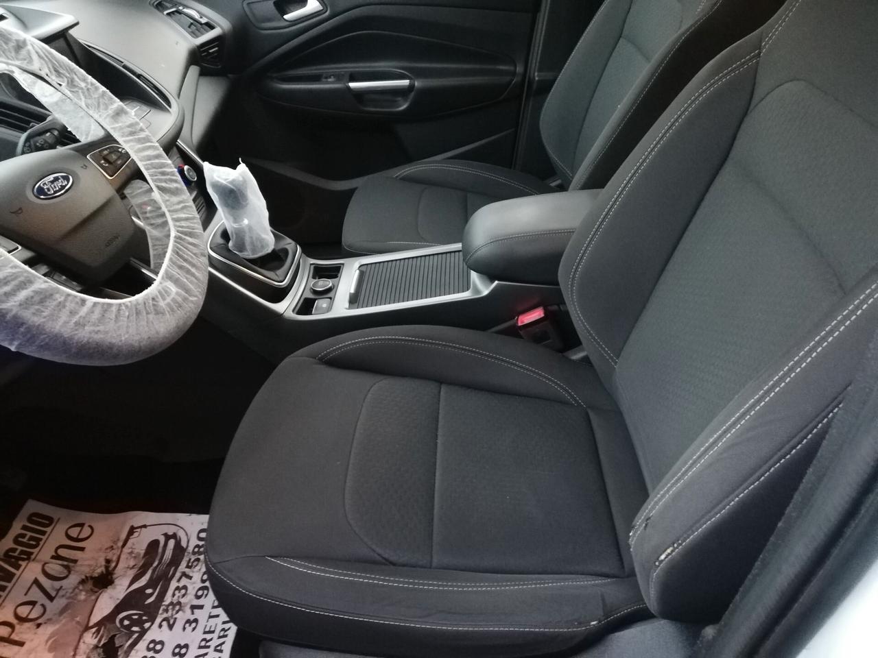 Ford Kuga 2.0 TDCI 120 CV S&S 2WD Titanium