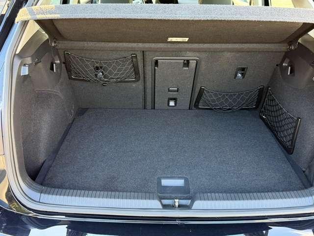 Volkswagen Golf Golf VIII 2020 1.5 tgi Style 130cv dsg