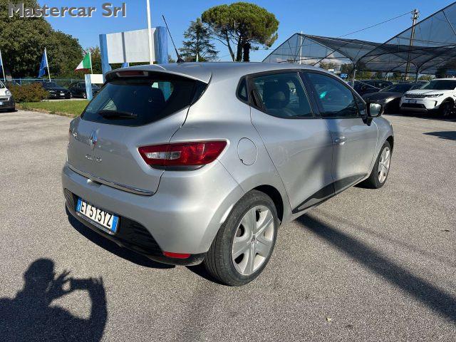 RENAULT Clio Clio 5p 1.2 Costume National 75cv tg. EY513YZ