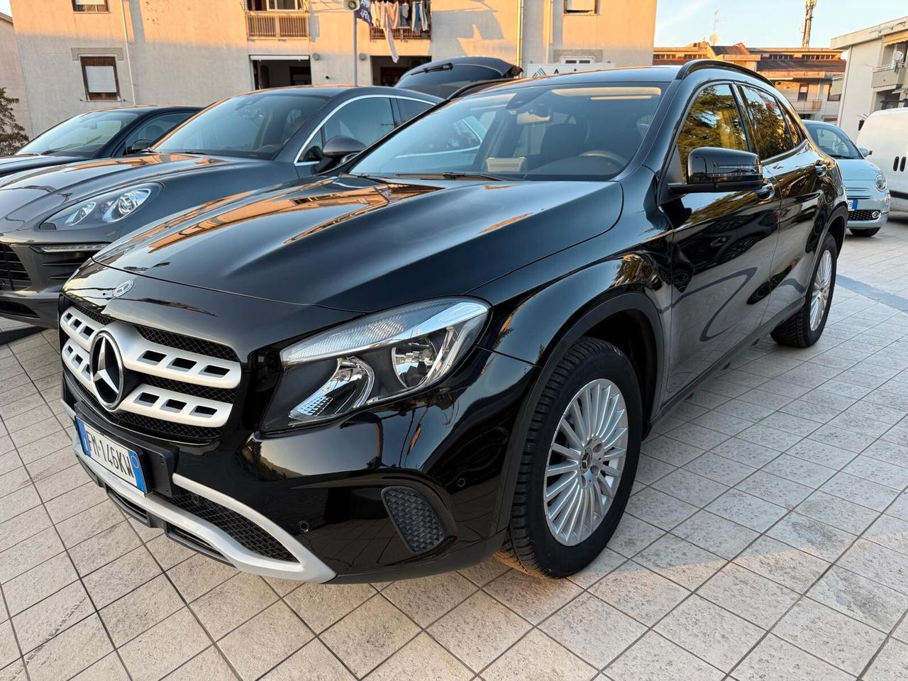 GLA 180d Automatic Premium UNICO PROPRIETARIO