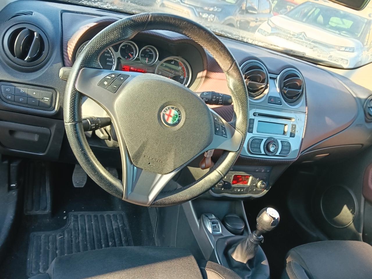 Alfa Romeo MiTo 1.3 JTDm 16V 90 CV Distinctive Sport Pack