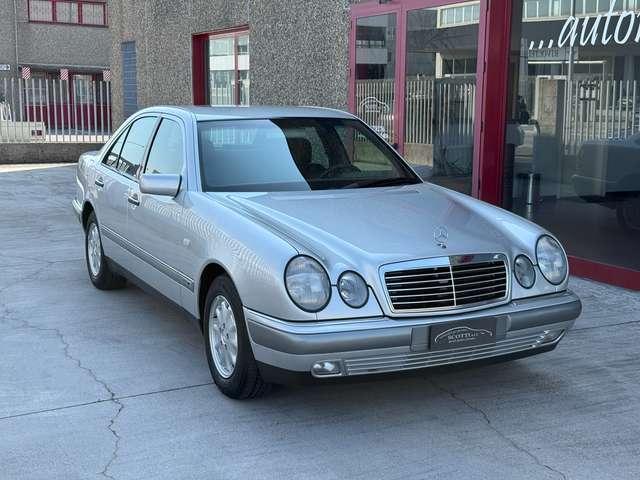 Mercedes-Benz E 200 Elegance