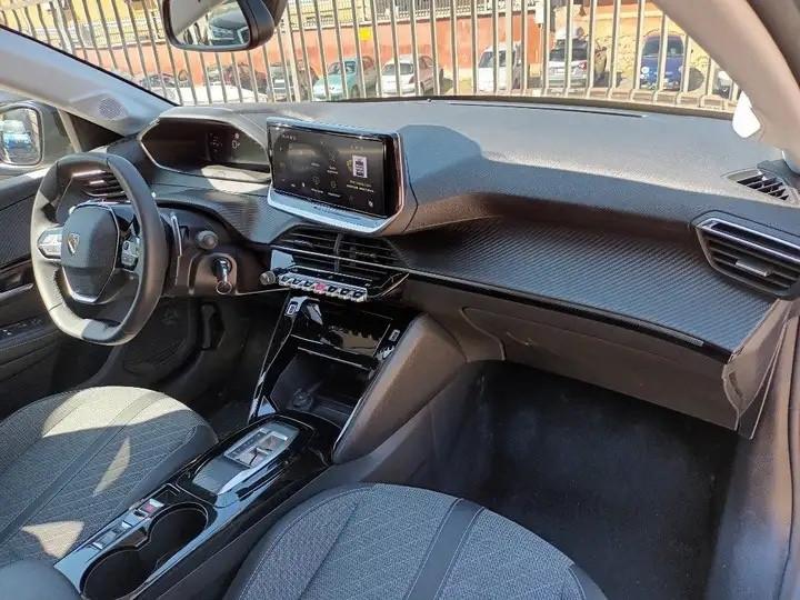 Peugeot 208 1.2 Hybrid 110cv e-DCS6 Allure