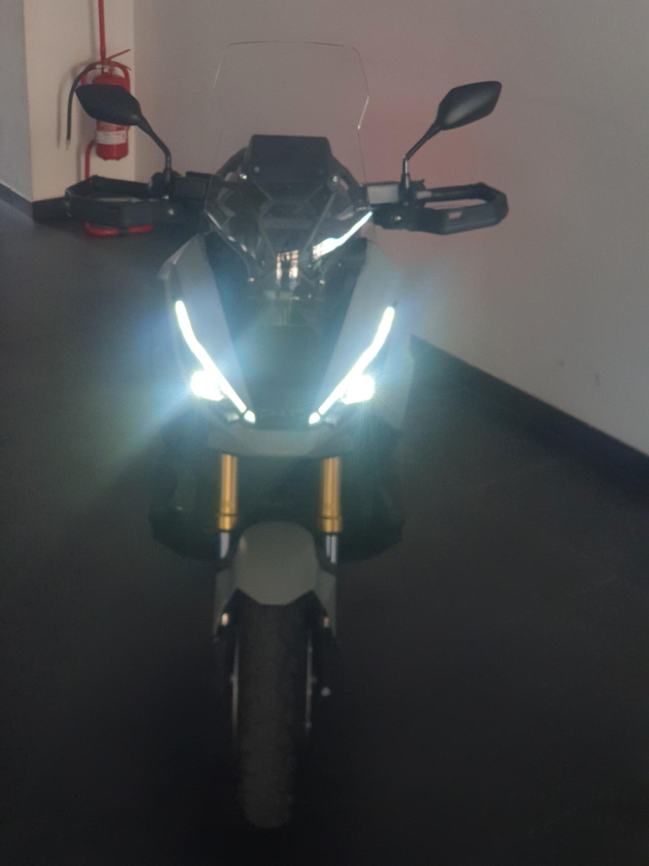 Honda X-ADV 750 Full optional