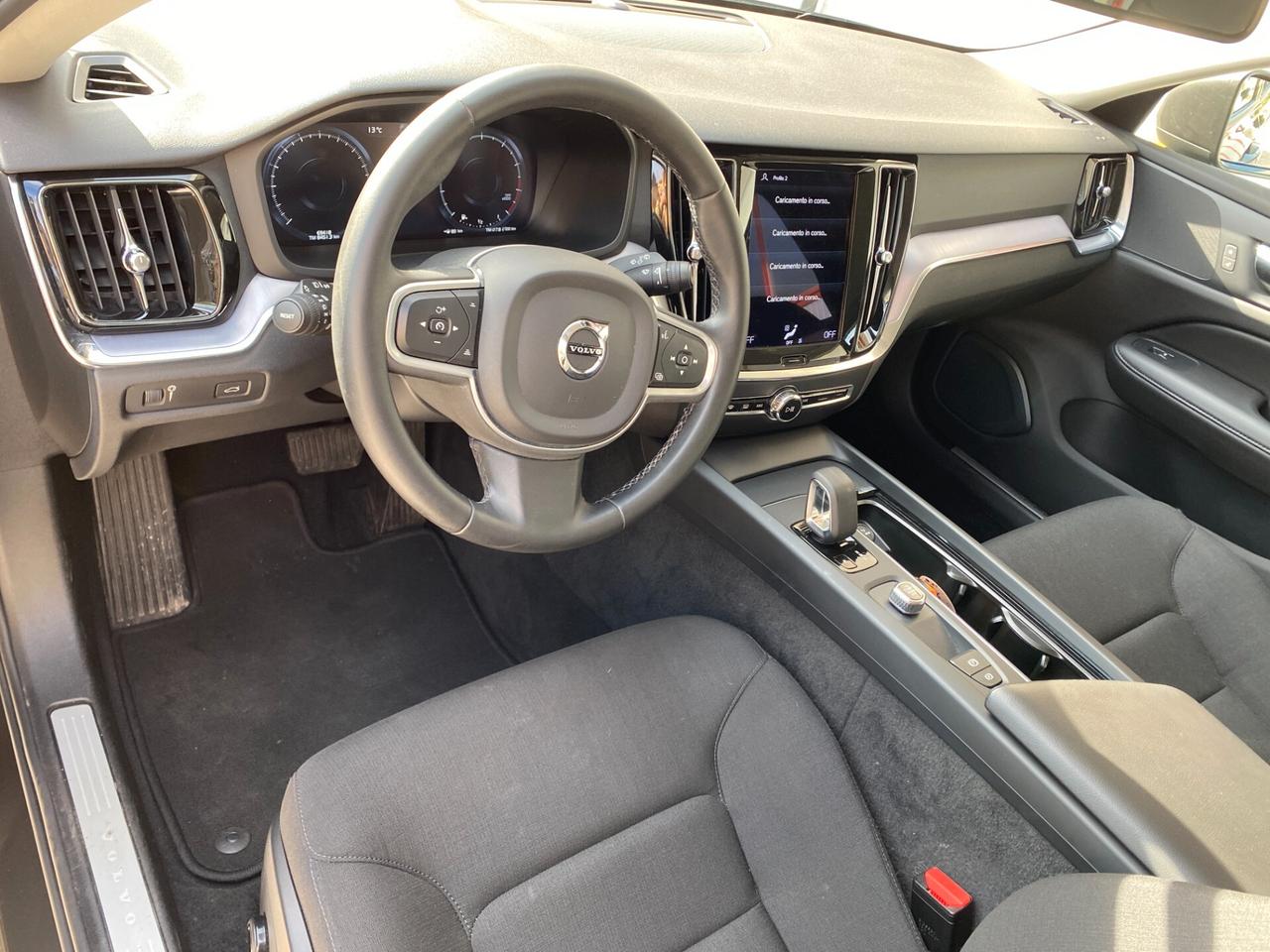 Volvo V60 B3 Geartronic Momentum Business - ELETTRICA/BENZINA
