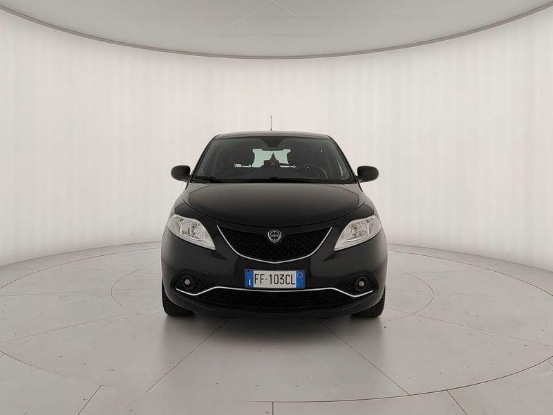 Lancia Ypsilon 1.2 69 CV 5 porte Silver - OK PER NEOPATENTATI