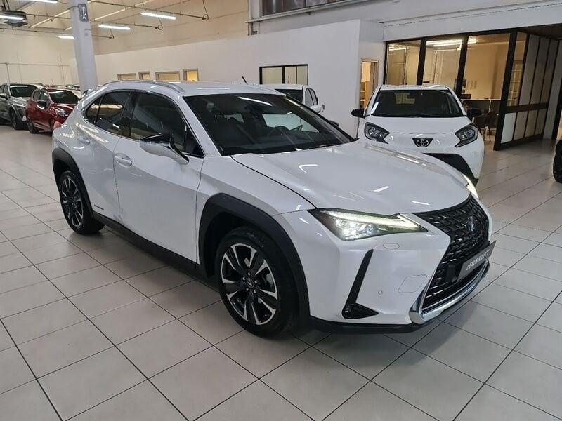 Lexus UX Hybrid Luxury