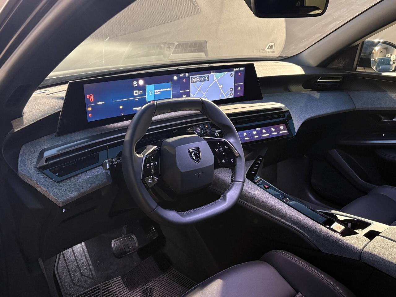 NEW Peugeot 3008 Hybrid 145 e-DCS6 ALLURE PACK