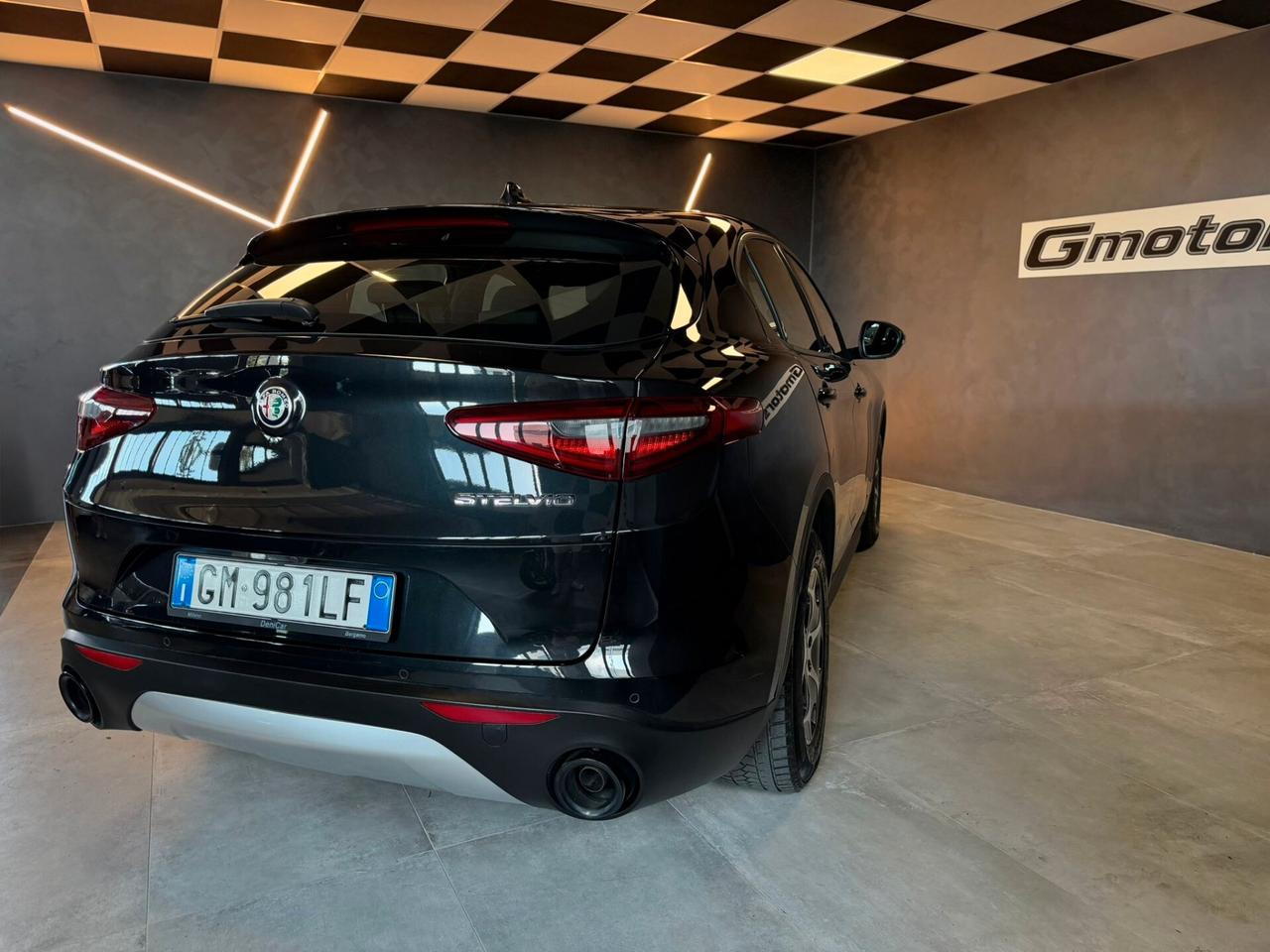 Alfa Romeo Stelvio 2.2 Turbodiesel 160 CV AT8 RWD Business