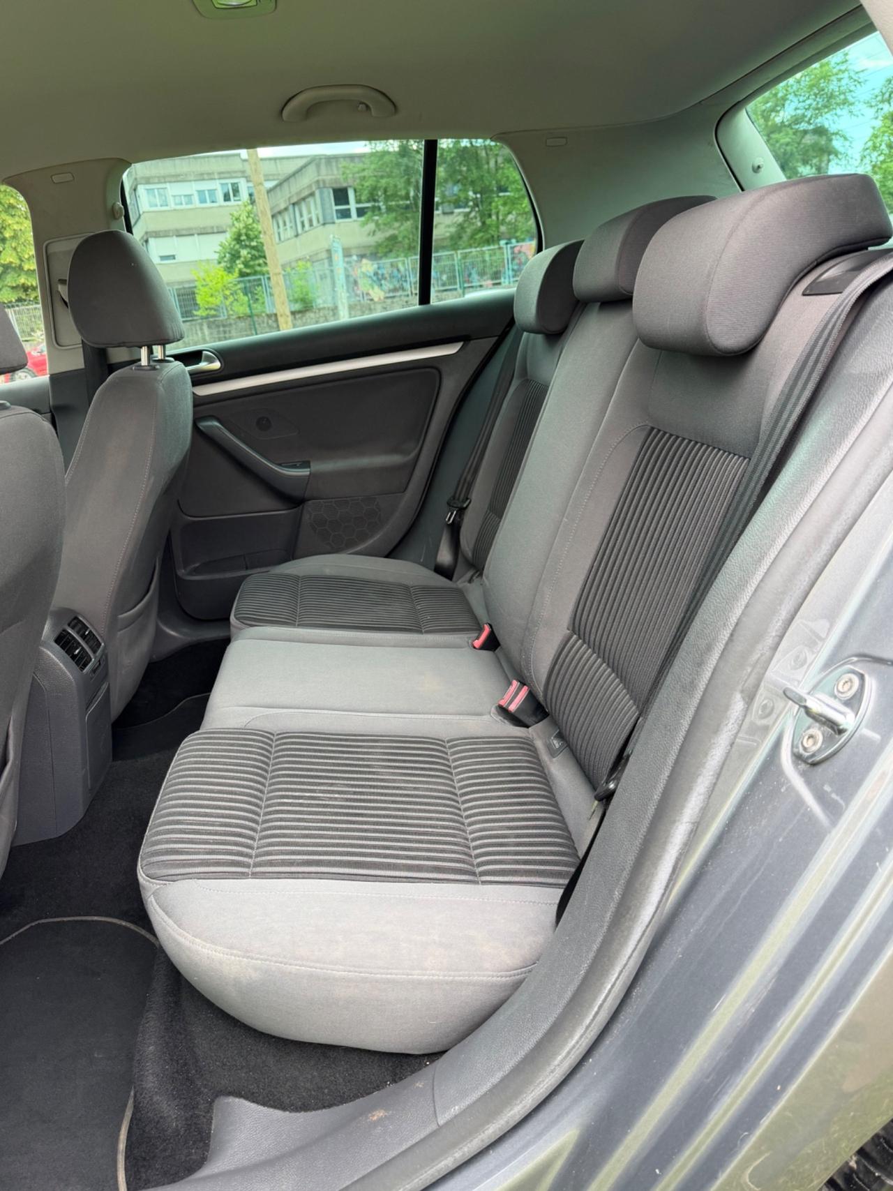 Volkswagen Golf 2.0 16V TDI 5p. Sportline
