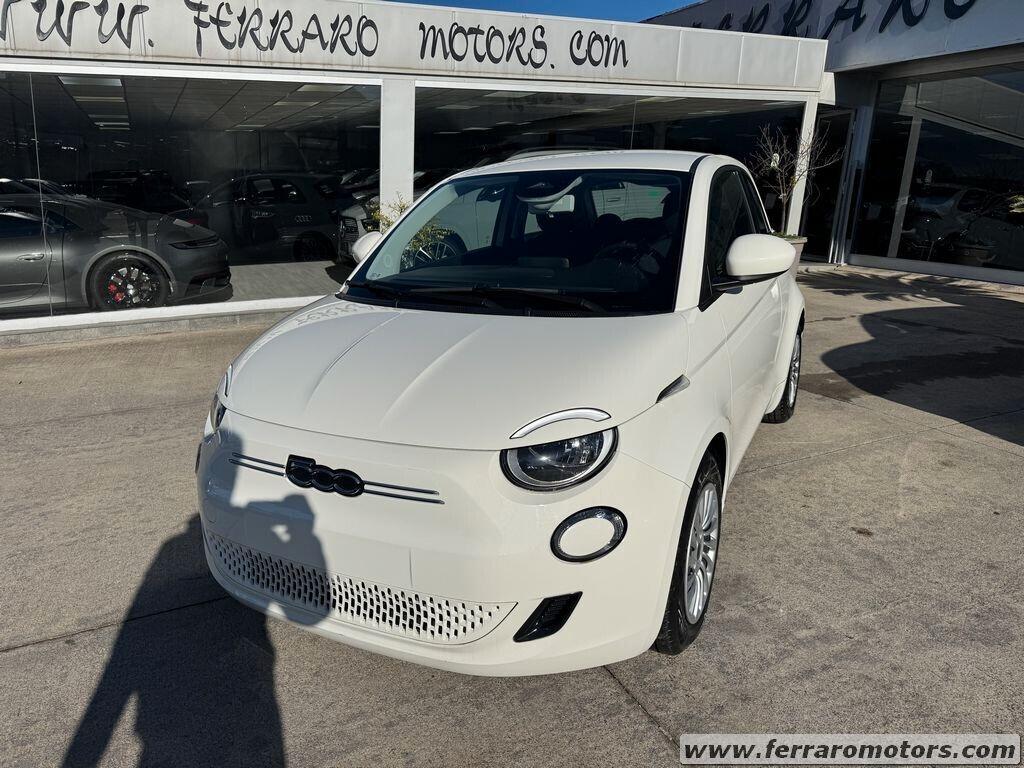 Fiat 500 E 42 kW KM0 IVA ESPOSTA A SOLI 169 EURO AL MESE