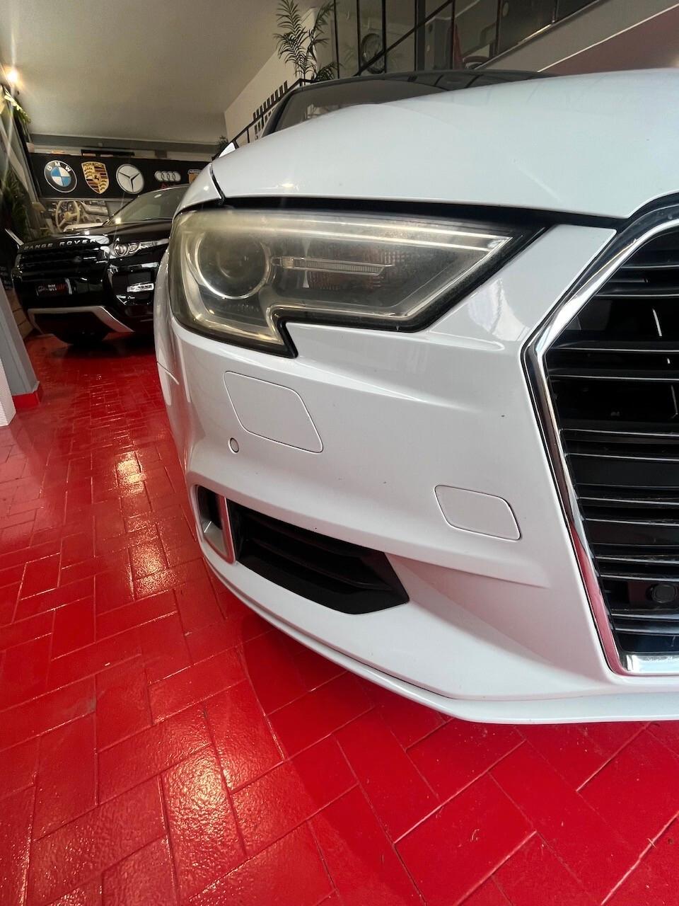 AUDI A3 CABRIO 1.6 TDI 116 CV SPORT NAVI CERCHI DA 18 CAMBIO 6 SPEED KM CERTIFICATI LUCI AMBIENTE OK NEOPATENTATI
