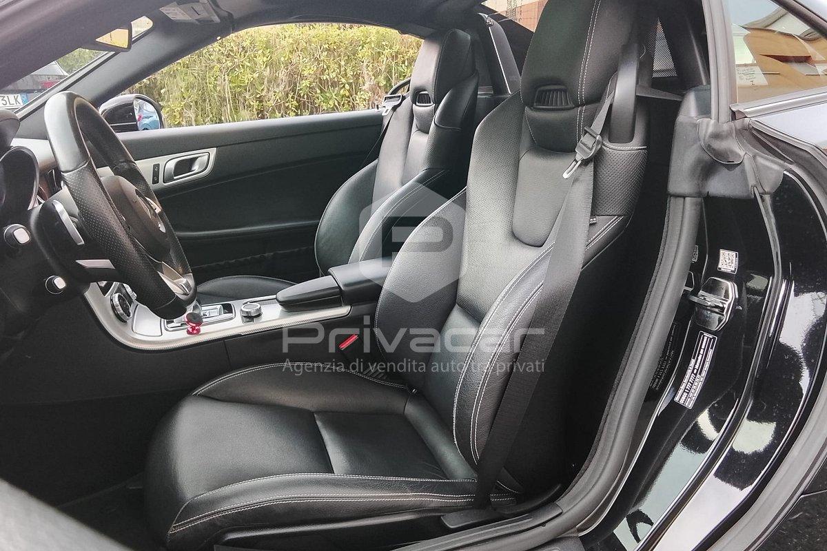 MERCEDES SLC 180 AMG line