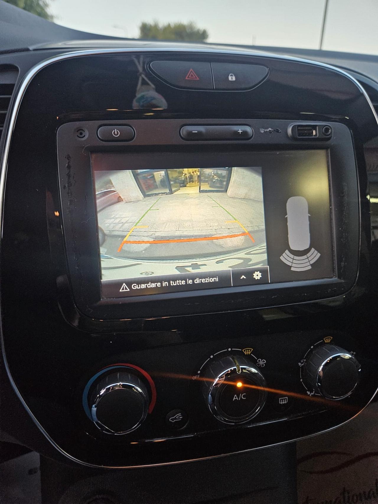 Renault Captur 1.5dci 66kw 90cv FULL NEOPATENTATI