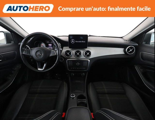 MERCEDES-BENZ GLA 200 d Automatic Premium