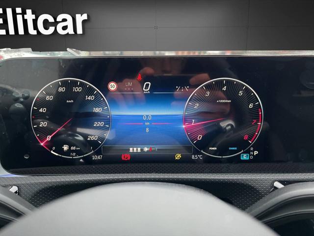 MERCEDES-BENZ A 180 Automatic AMG Line Premium