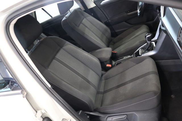 VOLKSWAGEN T-Roc 1.5 TSI ACT DSG Life