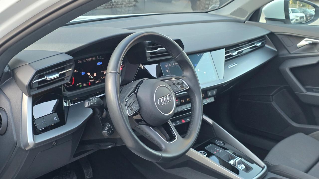 Audi A3 Sedan 30 TDI S line edition