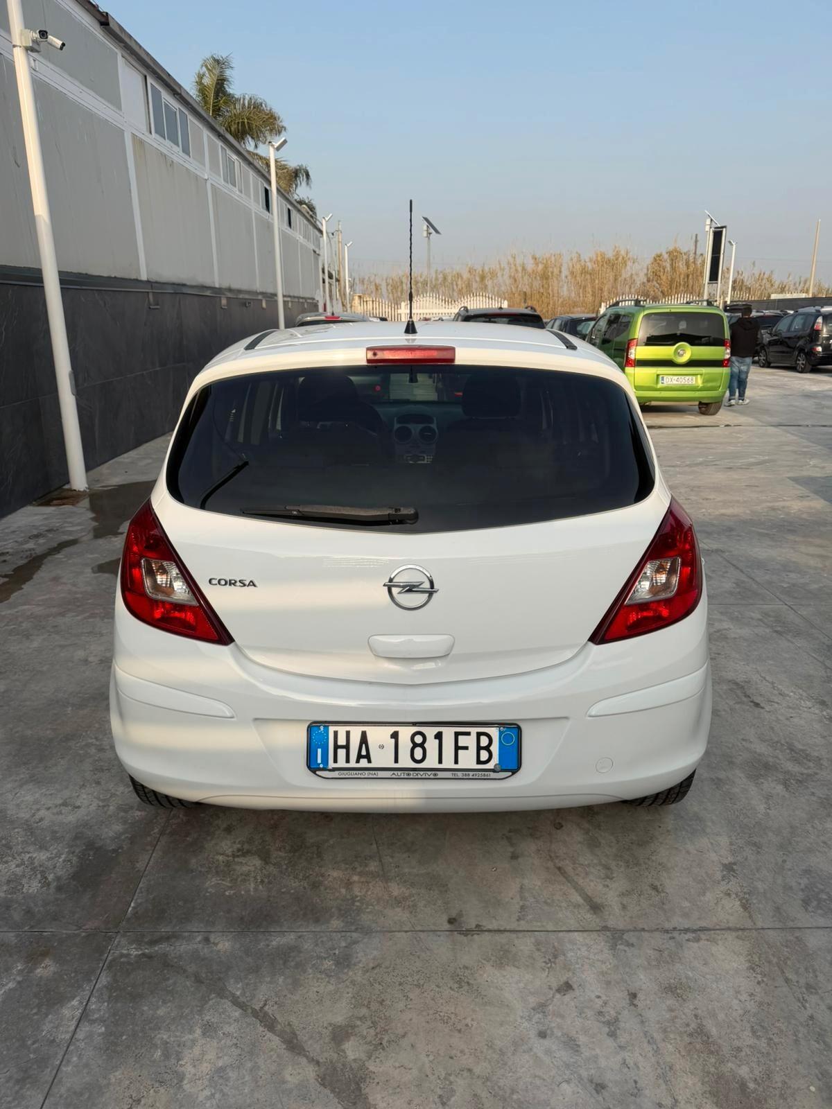 Opel Corsa 1.2 5 porte Start&Stop Cosmo