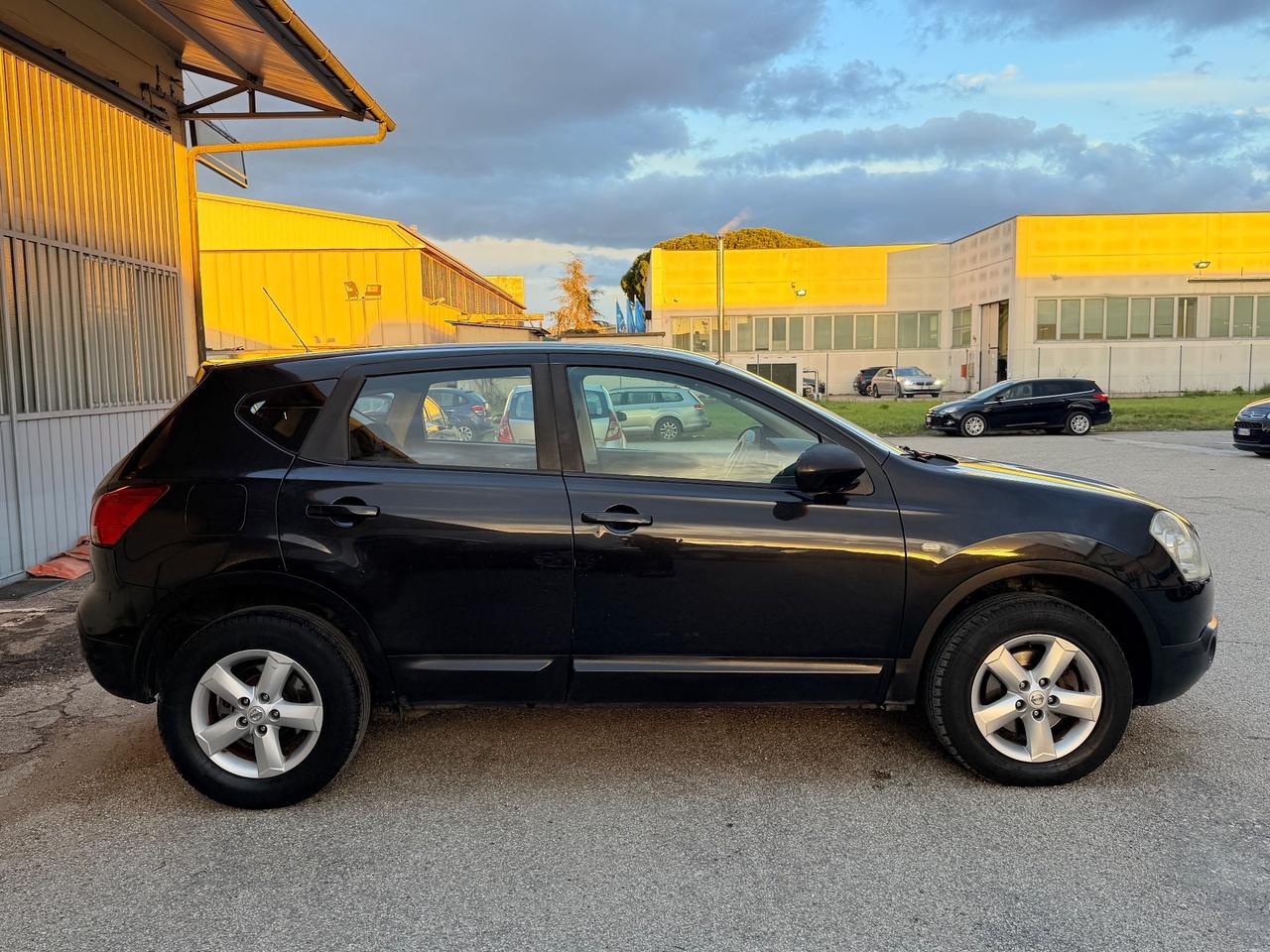 Nissan Qashqai 1.5 dCi Tekna 106CV Neopatentati