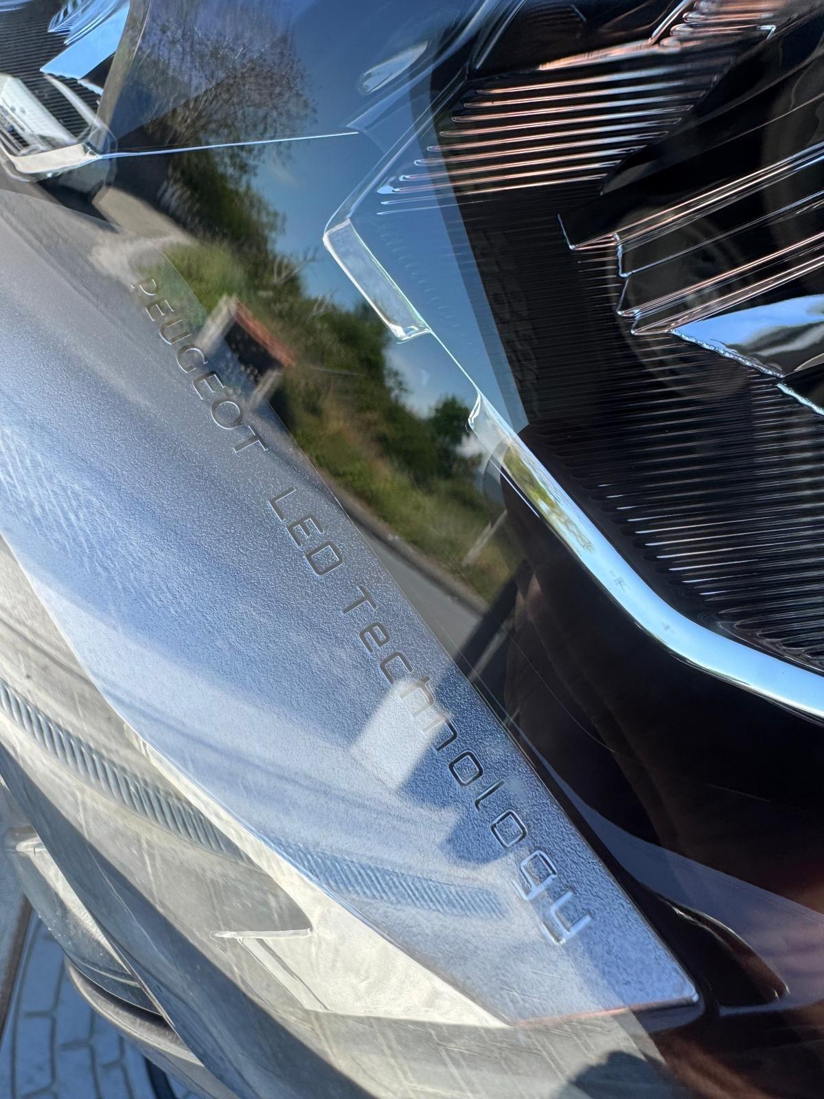 Peugeot 3008 BlueHDi 130 S&S EAT8 Allure