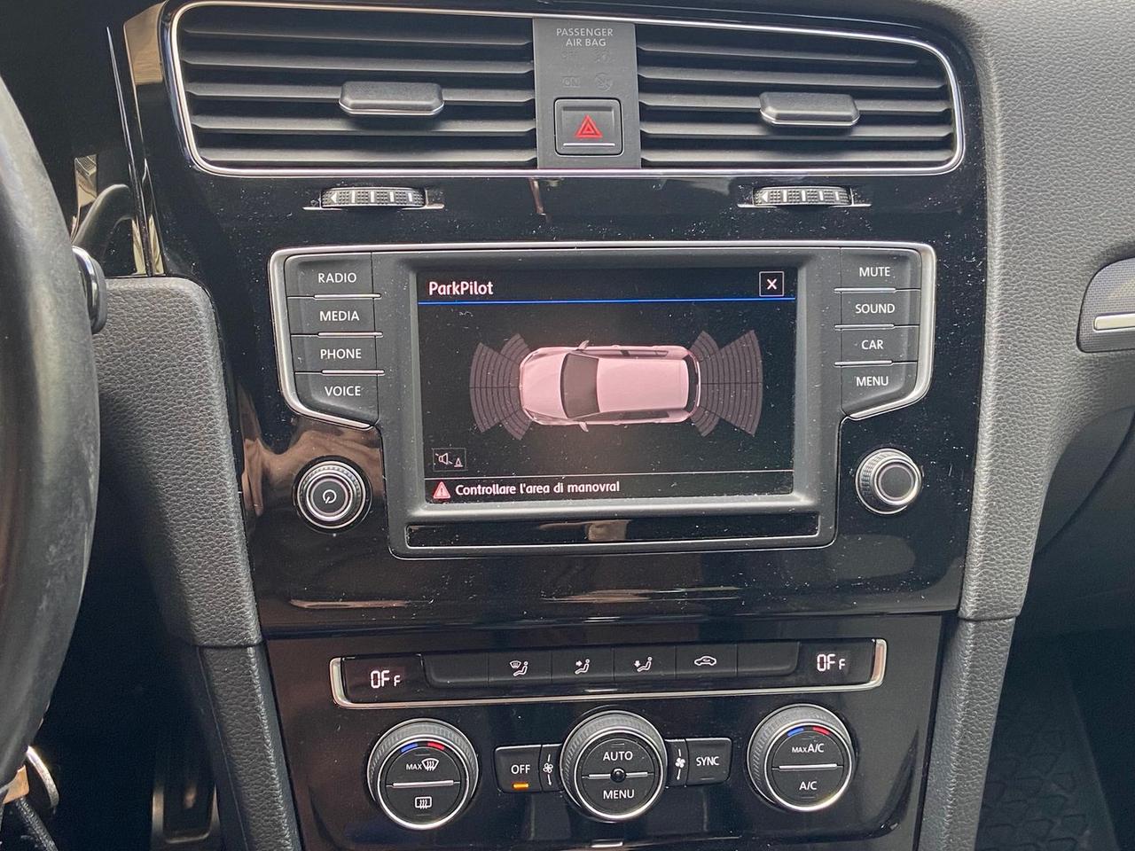 Volkswagen Golf Sport Edition 1.6 TDI BlueM #10426