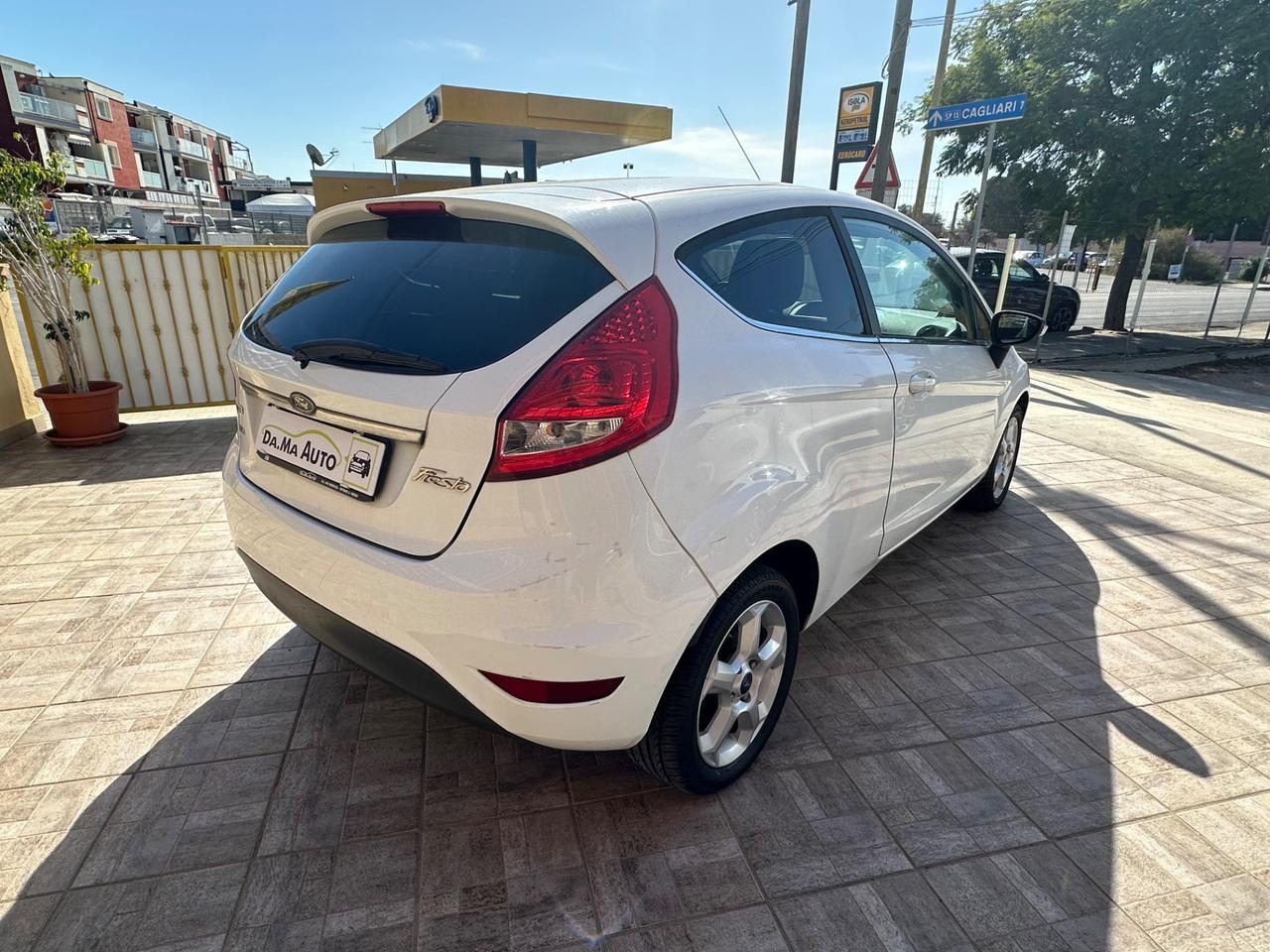 Ford Fiesta 1.4 TDCi 68CV 3 porte Titanium
