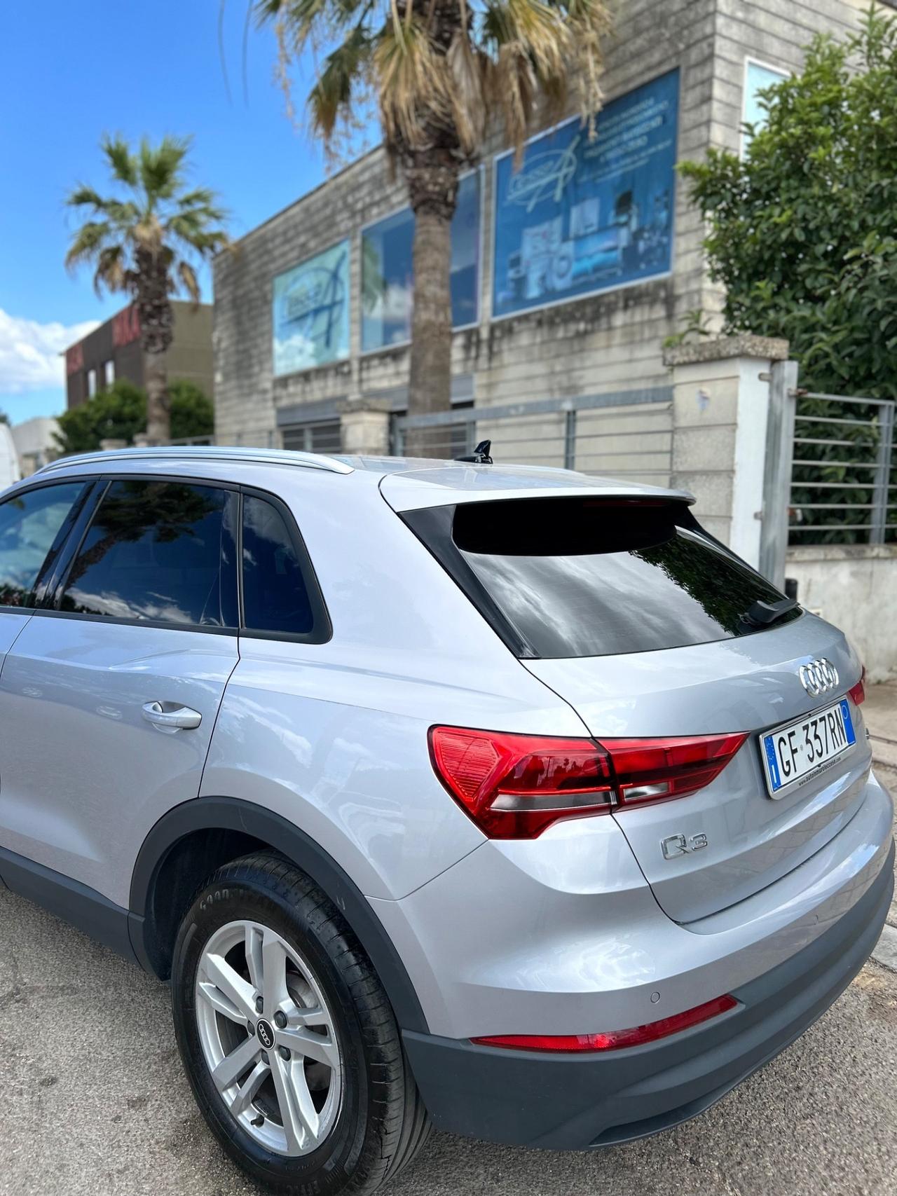 Audi Q3 35 TDI quattro S tronic Business Advanced