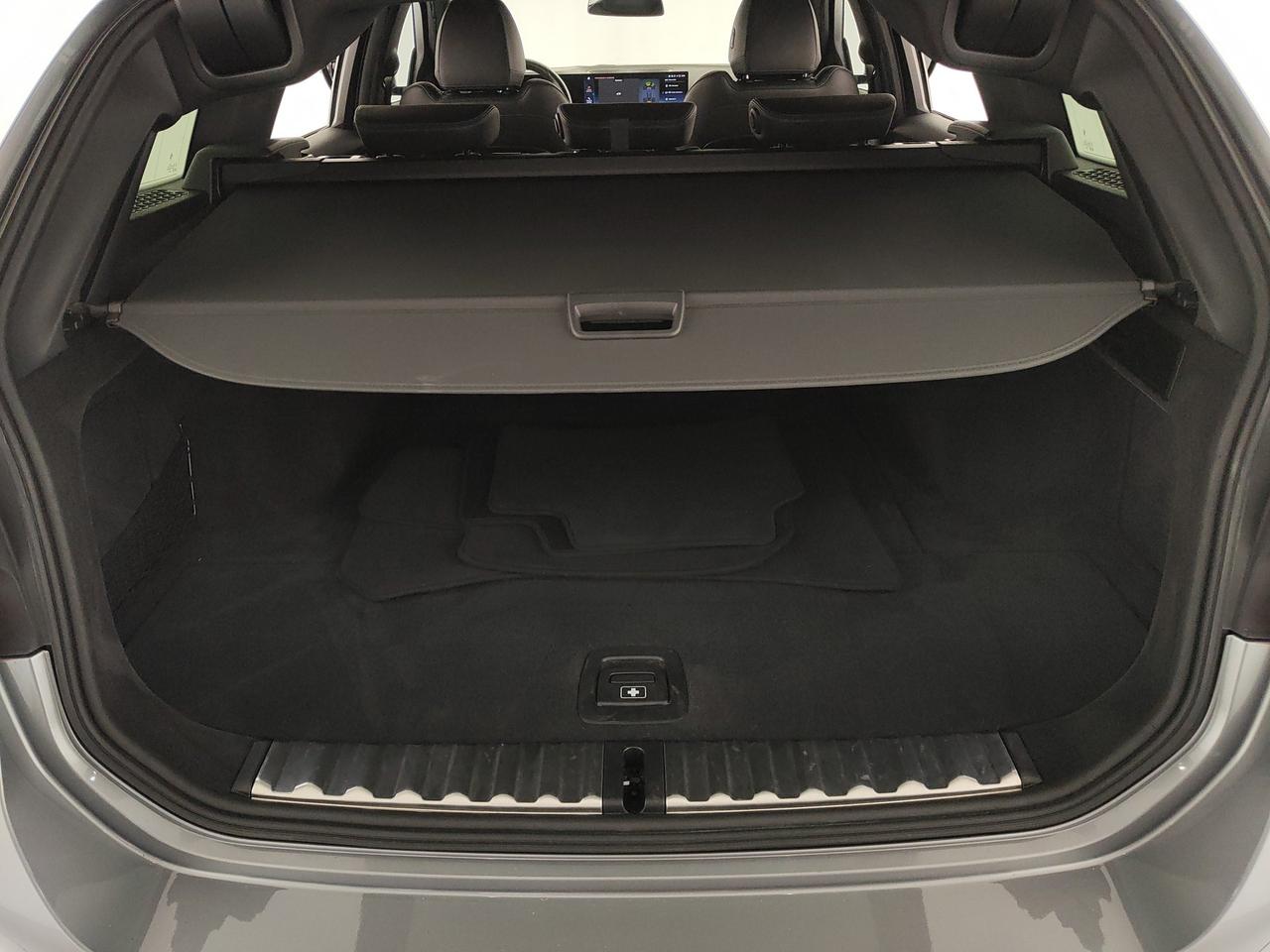 BMW 318d Touring mhev 48V MSport auto