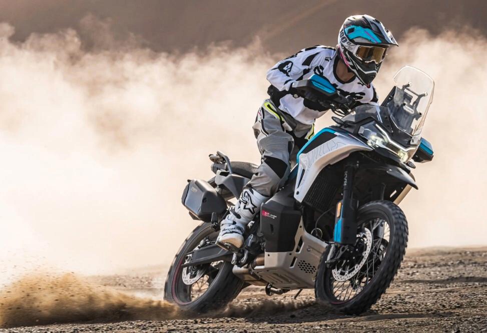 Cf Moto 1000 MT-X - PROMO LANCIO