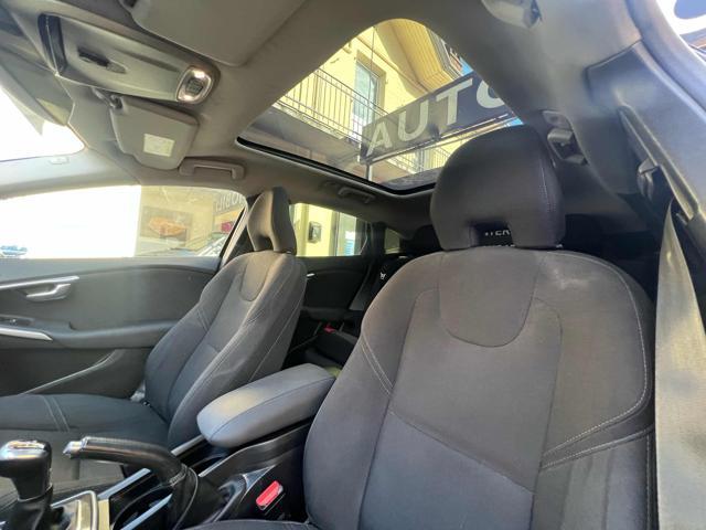 VOLVO V40 D2 Inscription