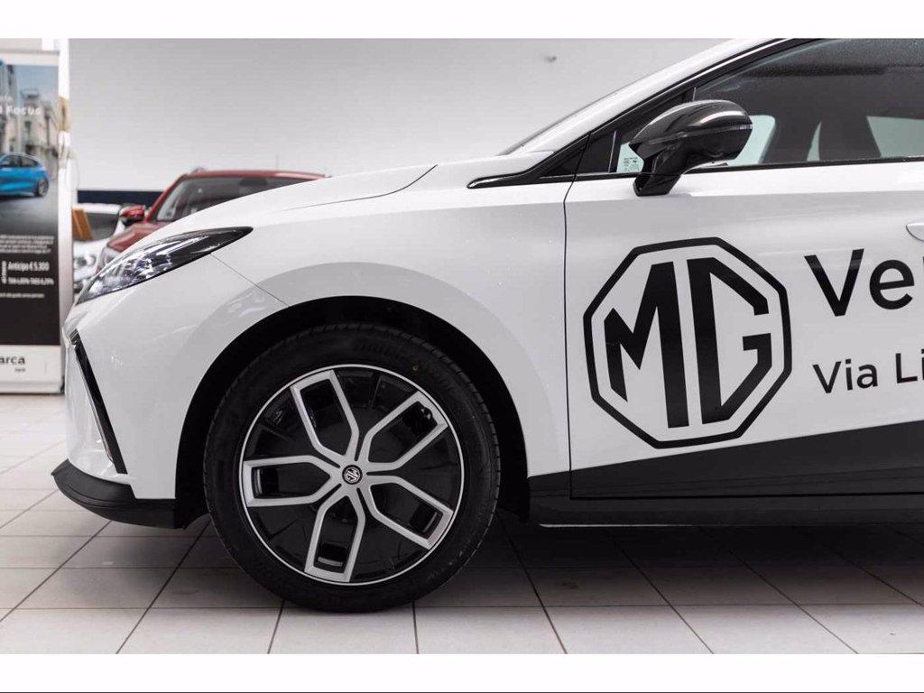 MG MG4 Luxury 64 KWh del 2023