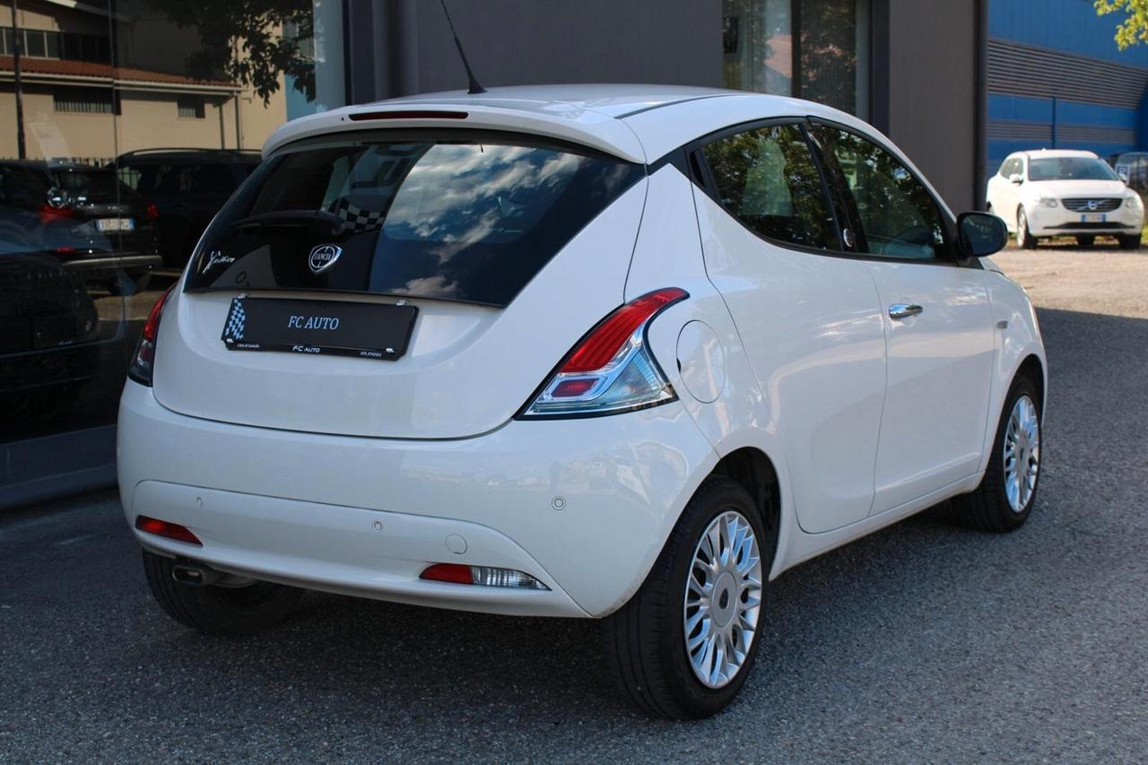 Lancia Ypsilon 1.2 69 CV 5 porte GPL Ecochic Gold