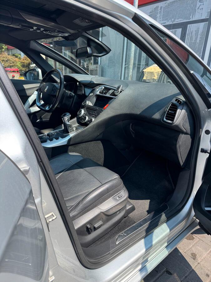 Citroen DS5 1.6 thp So Chic 200cv