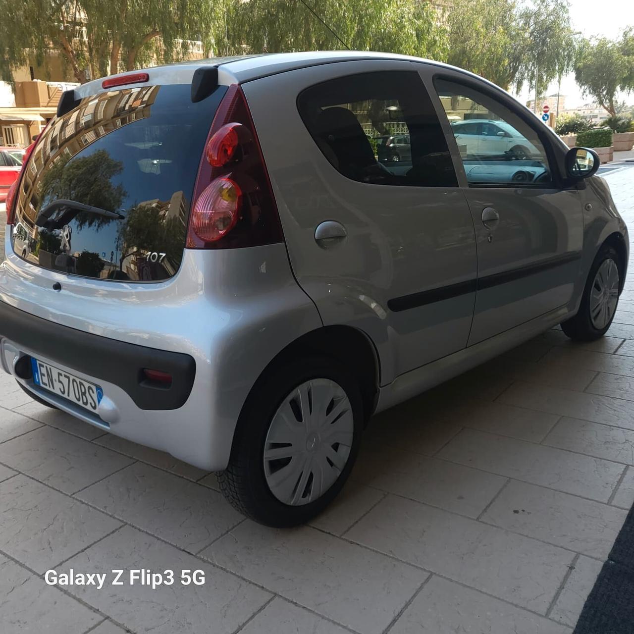 Peugeot 107 1.0 68CV 5p. Superga