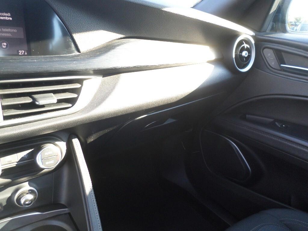 Alfa Romeo Stelvio 2.2 Turbodiesel 160 CV AT8 RWD Business