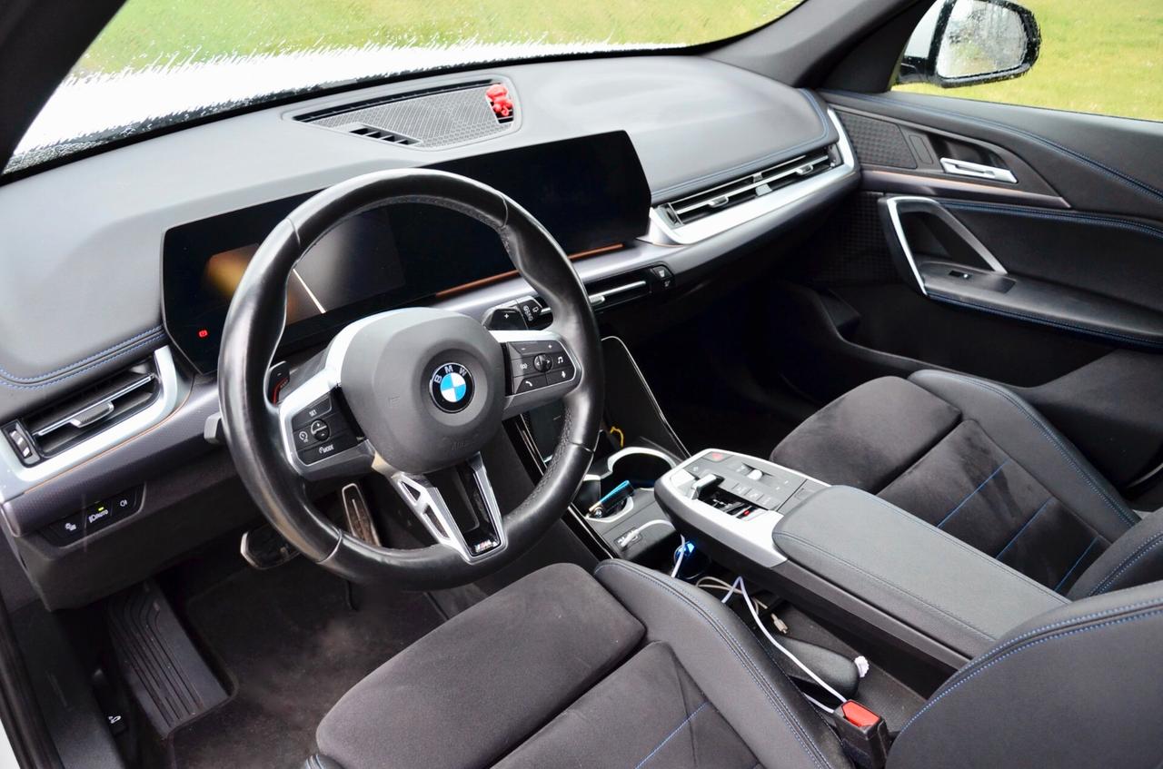 BMW X1 SDRIVE18d MSPORT 150cv AUT, GARANZIA BMW 5/27, IVA ESPOSTA, UNICOPROPRIETARIO, SERVICE BMW, TETTO, BIANCO PERLA, PERMUTE