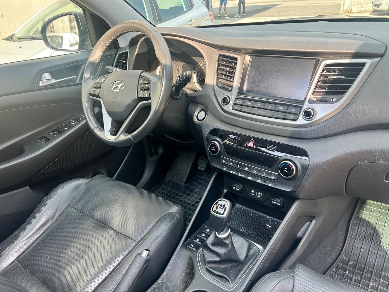 Hyundai Tucson 1700 CRDI X PRIME motore da rivedere