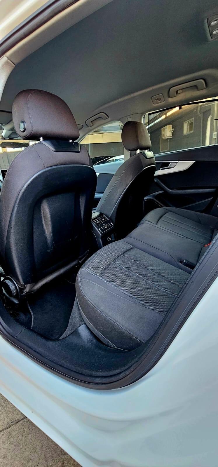 Audi A4 2.0 TFSI ultra S tronic Business