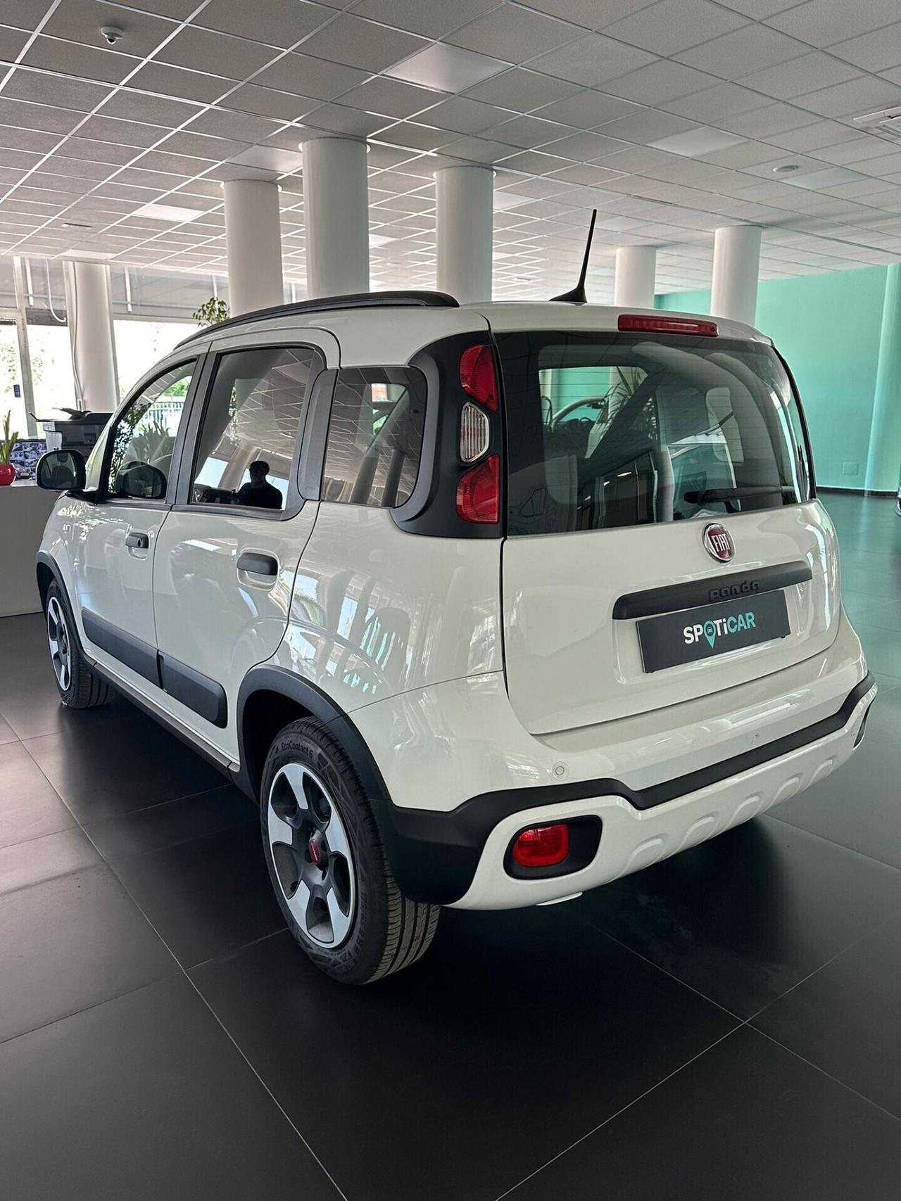 New Panda Cross 2023 full km 0 aziend