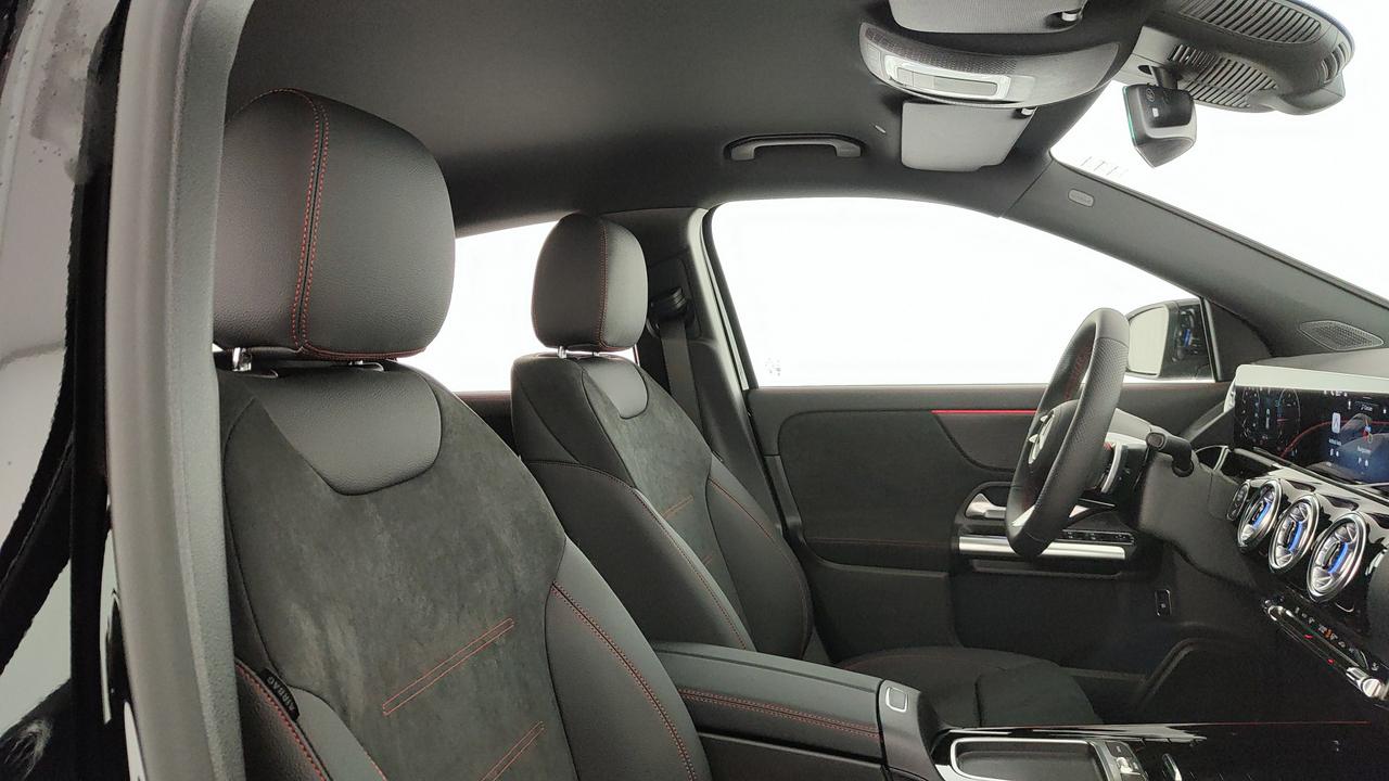 Mercedes-Benz GLA 180 d Automatic